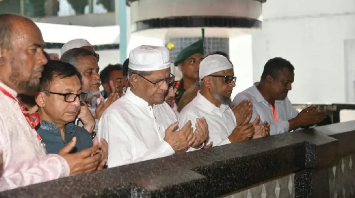 শাহজালাল (রহ.)-এর মাজার জিয়ারত করলেন রাষ্ট্রপতি মির্জা ফখরুল