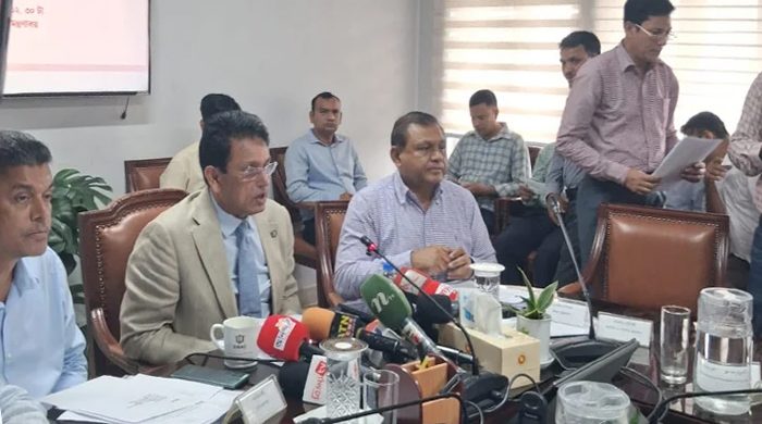 শিক্ষক দিবসে ১০০ শিক্ষককে ১ লাখ টাকা করে সম্মাননা