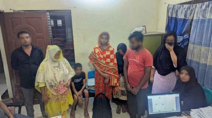 সিলেটে নারী-শিশুসহ ৮ বাংলাদেশি আটক