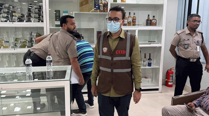 সালমান মুক্তাদিরের শ্বশুরের মদের গুদাম সিলগালা