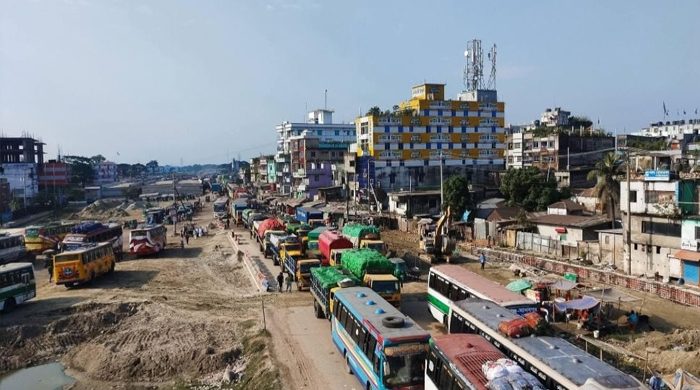 ঢাকা-সিলেট মহাসড়কে দীর্ঘ যানজট, ভোগান্তিতে যাত্রীরা