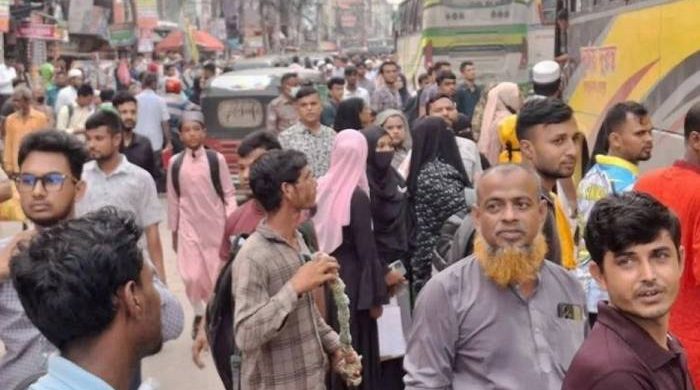 ৫ দিনের ছুটিতে ঢাকা ছাড়ছে মানুষ
