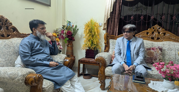 সড়ক পরিবহন ও সেতু প্রতিমন্ত্রীর সঙ্গে সিকৃবি ভিসির সৌজন্য সাক্ষাৎ