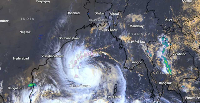 আজই ঘূর্ণিঝড়ে রূপ নিতে পারে গভীর নিম্নচাপ