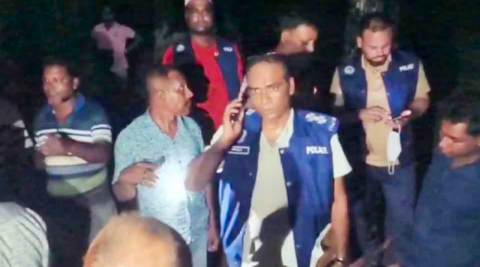 বিয়ের প্রস্তাবে রাজি না হওয়ায় সংঘর্ষ, আহত ১০
